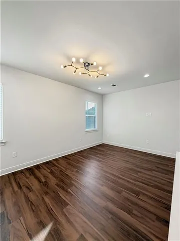 $2,100 | 2756-2758 Gladiolus Street, Unit 2756, New Orleans, LA 70122