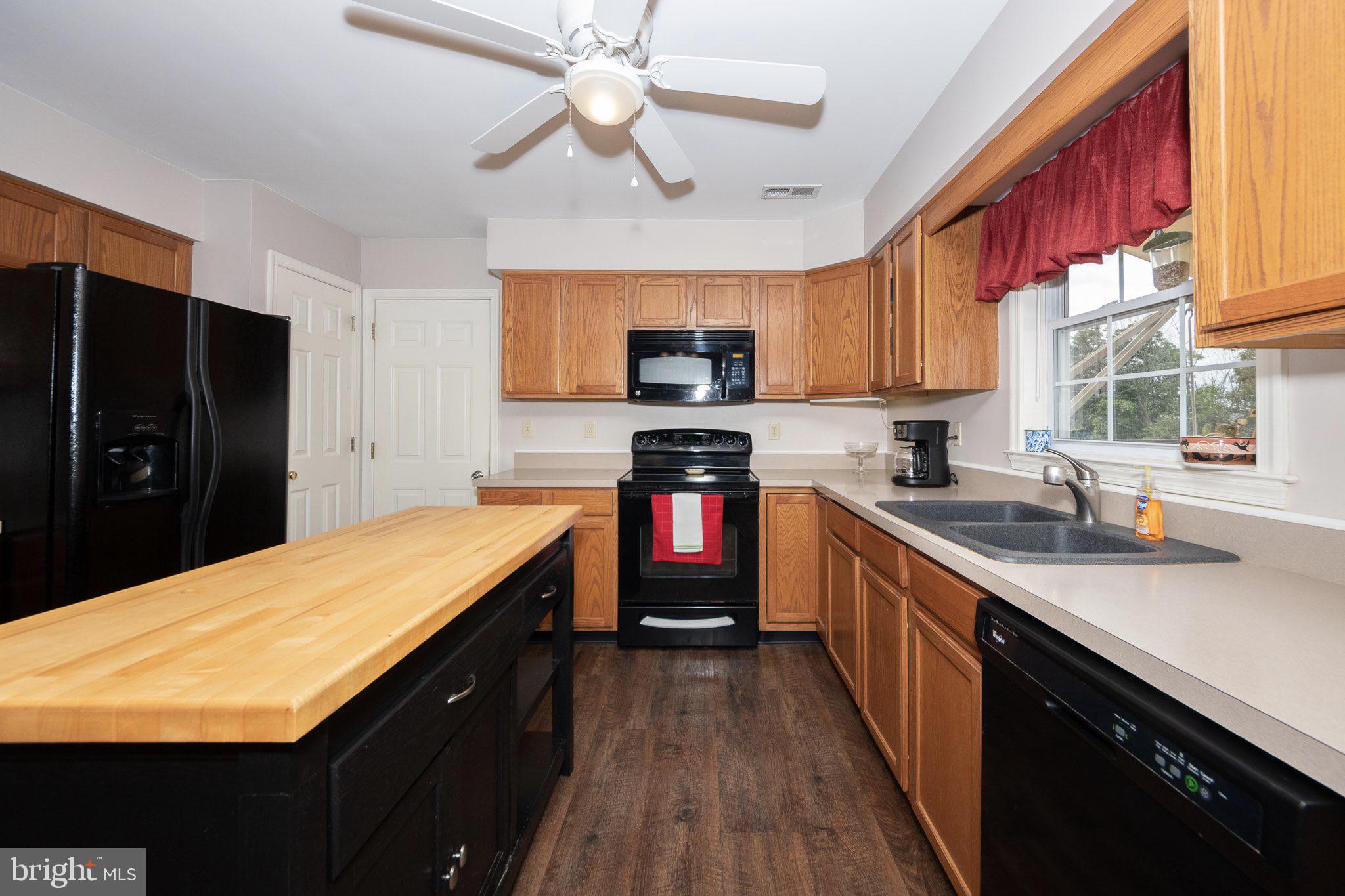 2518 Brooke Road Pennsburg, PA 18073 - Photo 13 of 44 Gallery Image 13