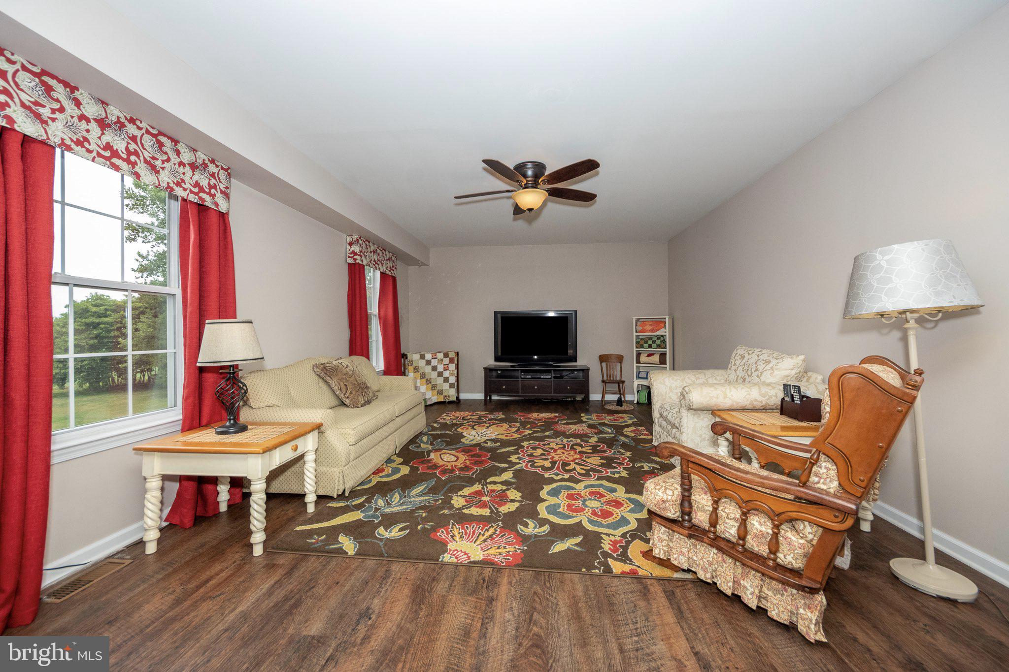 2518 Brooke Road Pennsburg, PA 18073 - Photo 16 of 44 Gallery Image 16