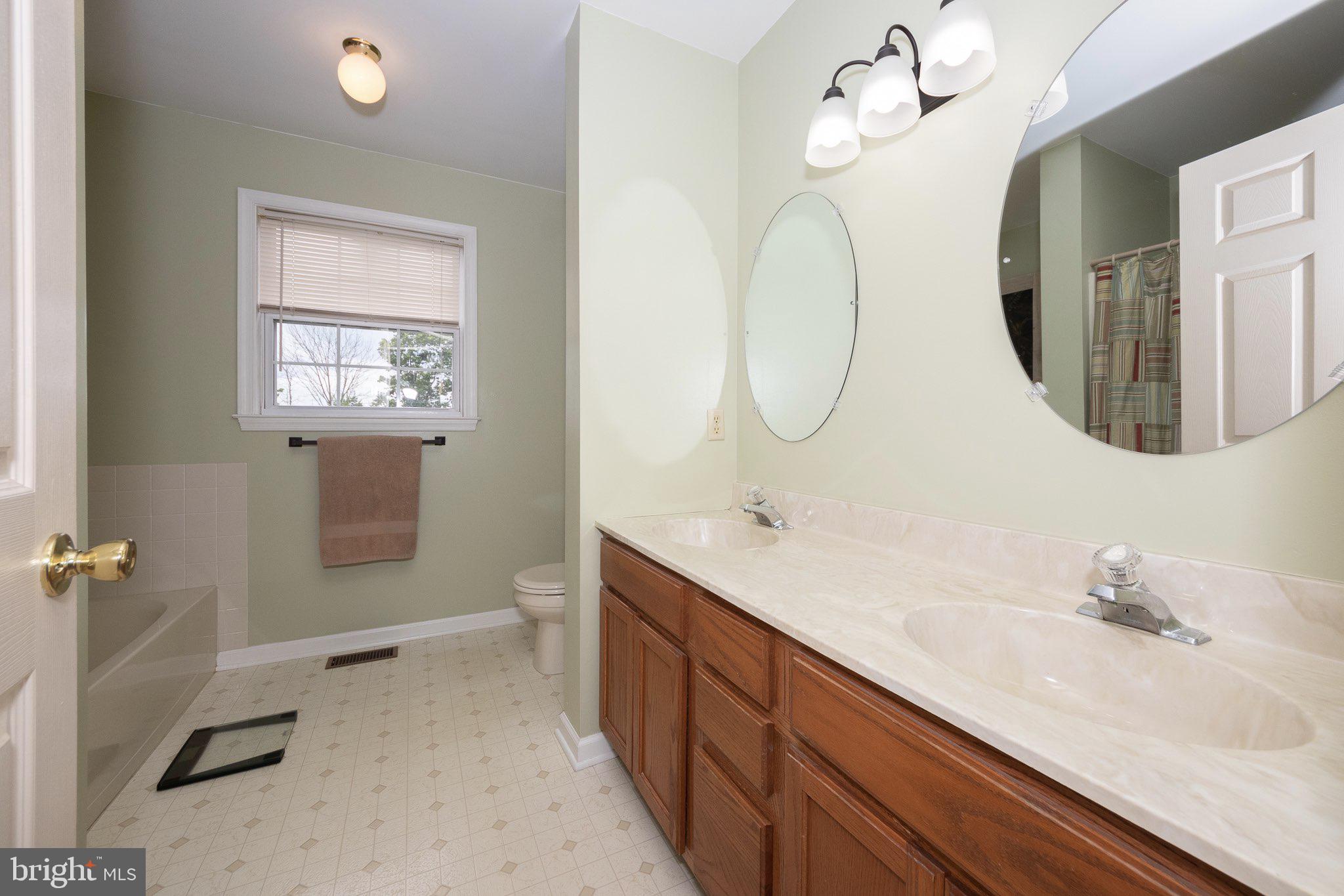 2518 Brooke Road Pennsburg, PA 18073 - Photo 21 of 44 Gallery Image 21