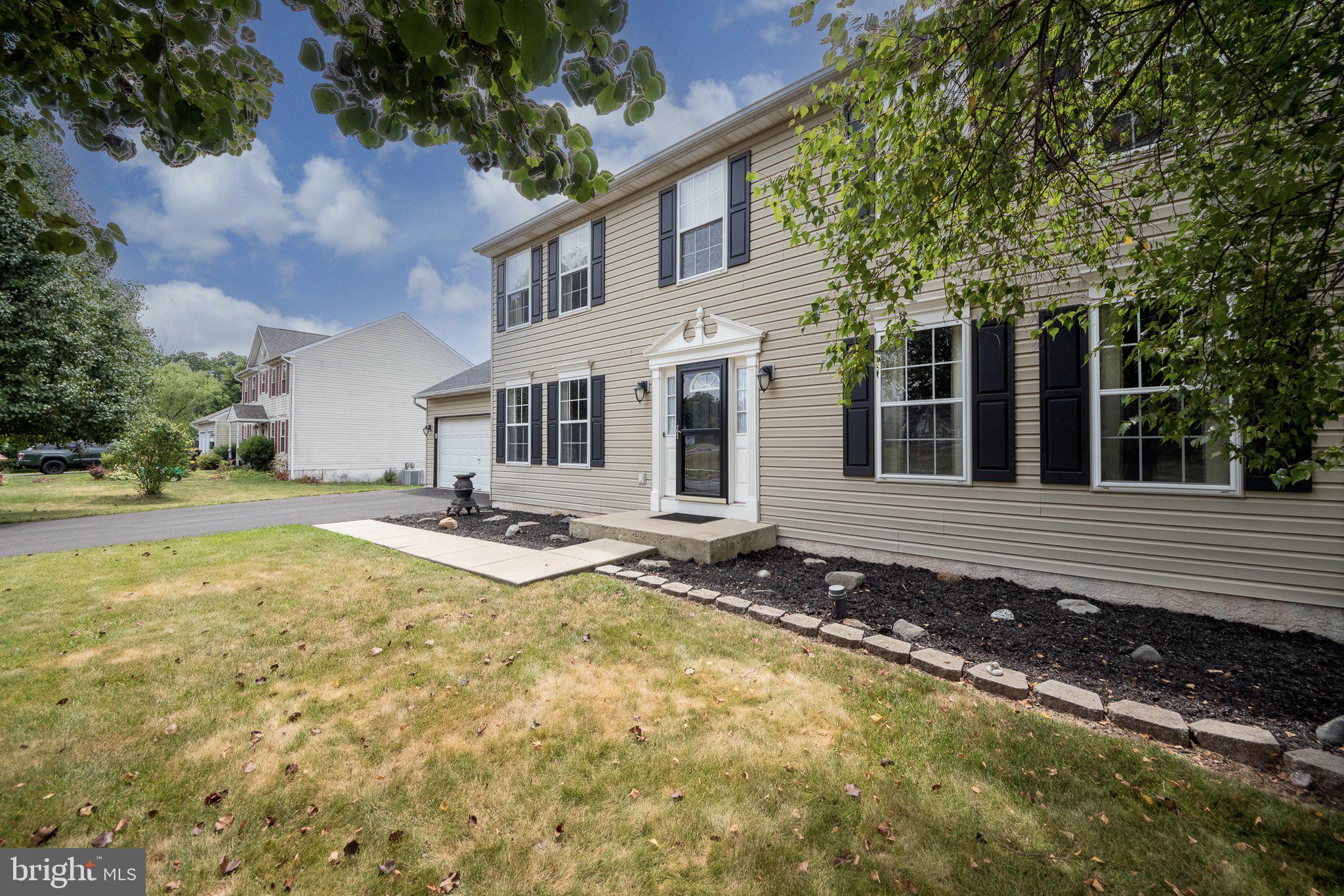 2518 Brooke Road Pennsburg, PA 18073 - Photo 3 of 44 Gallery Image 3