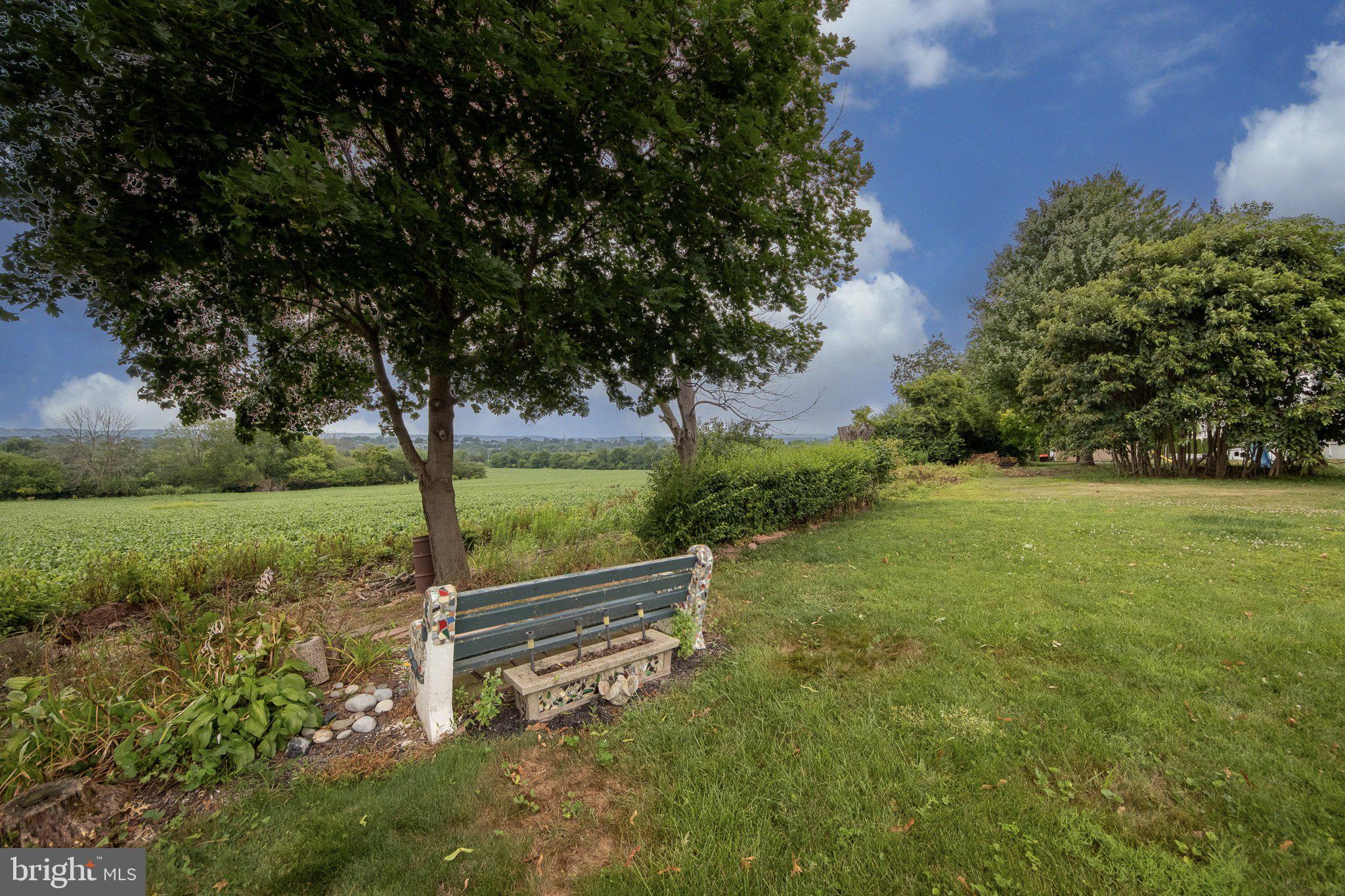 2518 Brooke Road Pennsburg, PA 18073 - Photo 40 of 44 Gallery Image 40