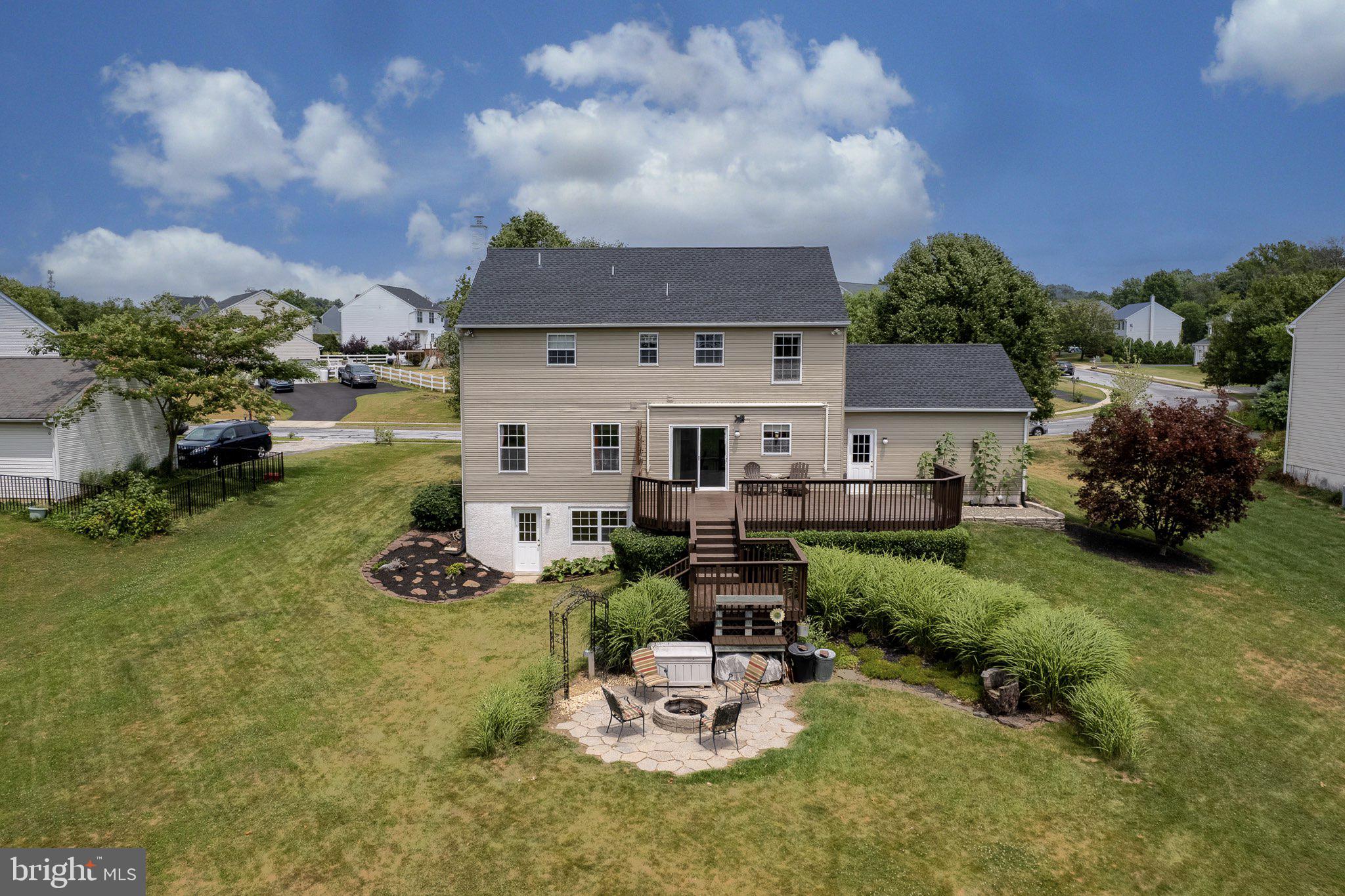 2518 Brooke Road Pennsburg, PA 18073 - Photo 5 of 44 Gallery Image 5
