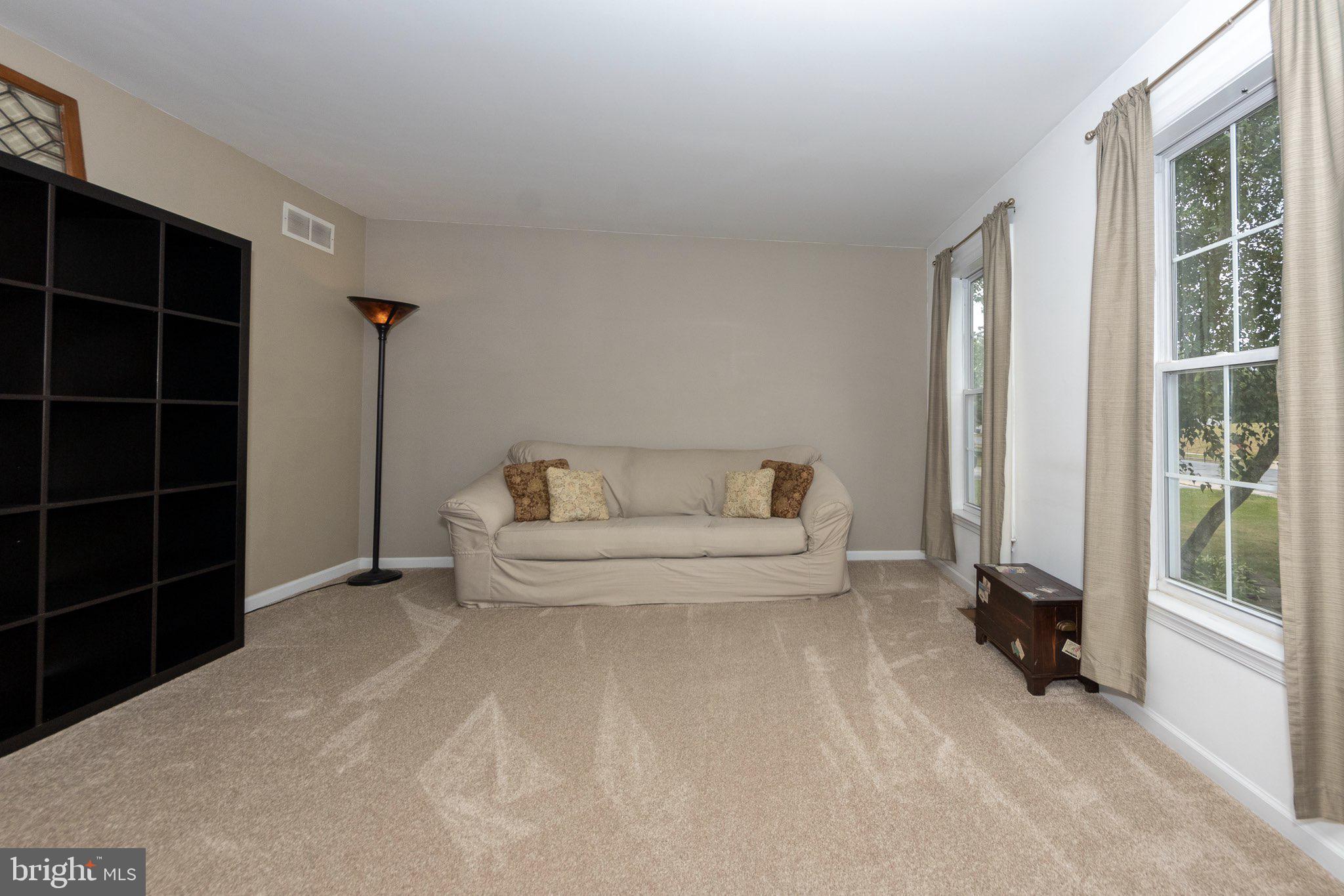 2518 Brooke Road Pennsburg, PA 18073 - Photo 8 of 44 Gallery Image 8