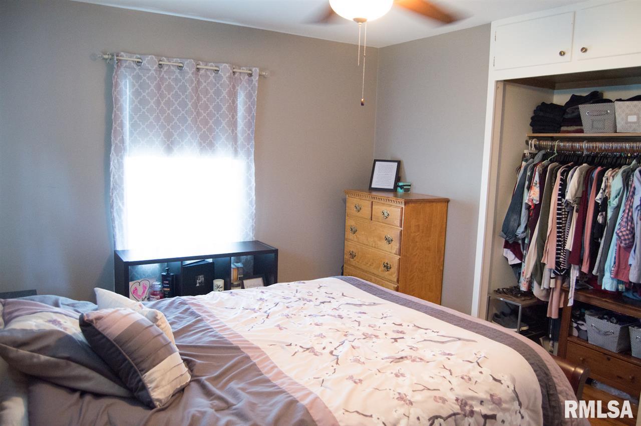 708 Westerfield Road Davenport, IA 52806 - Photo 8 of 17 Gallery Image 8