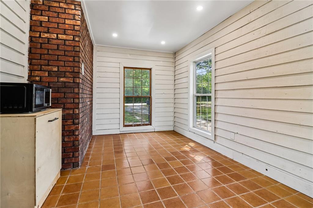 556 Hitchcock Road Dallas, GA 30157 - Photo 15 of 64
