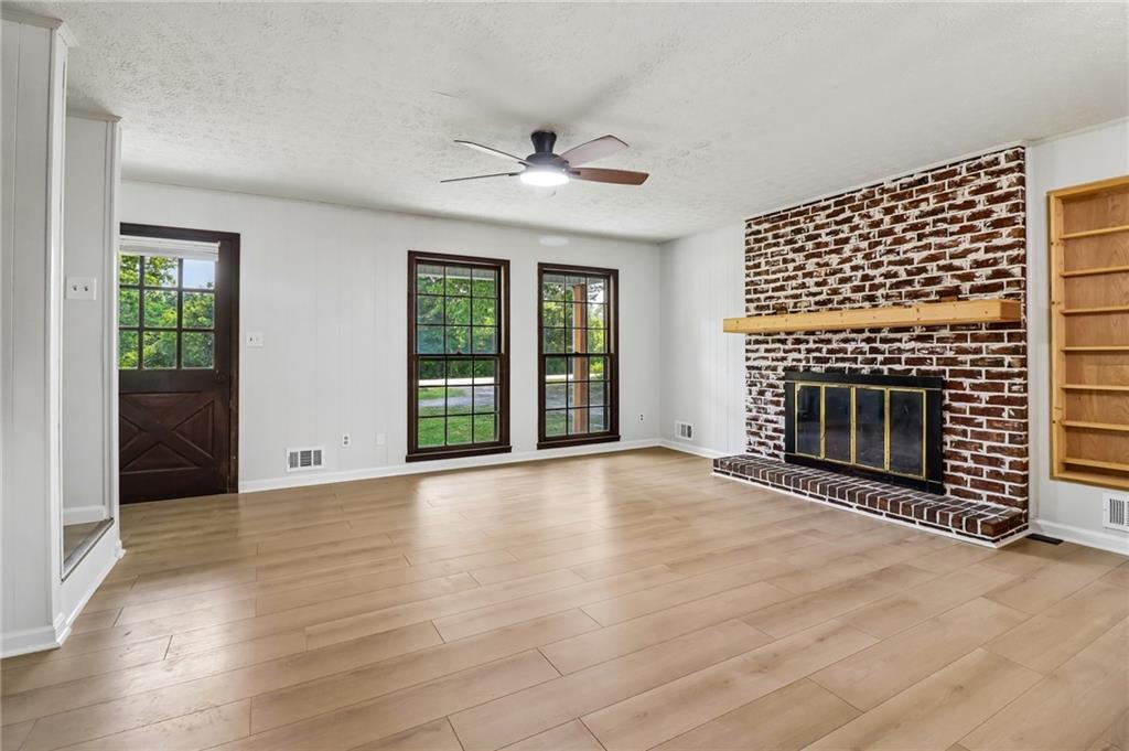 556 Hitchcock Road Dallas, GA 30157 - Photo 7 of 64