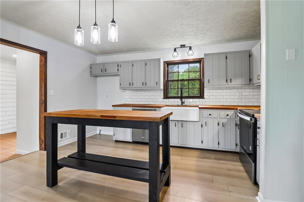 556 Hitchcock Road Dallas, GA 30157 - Photo 10 of 64