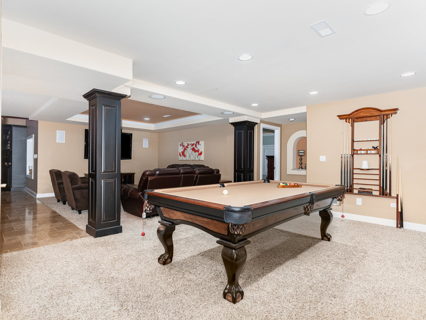 2223 Spartina Lane Naperville, IL 60564 - Photo 32 of 48 a room with lots of furniture and mirrors
