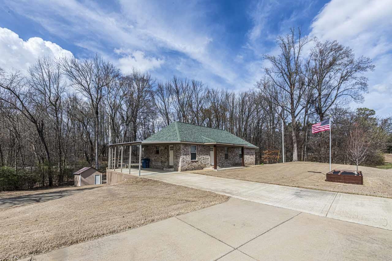 207 Meade Lake Road Atoka, TN 38004 - Photo 2 of 40