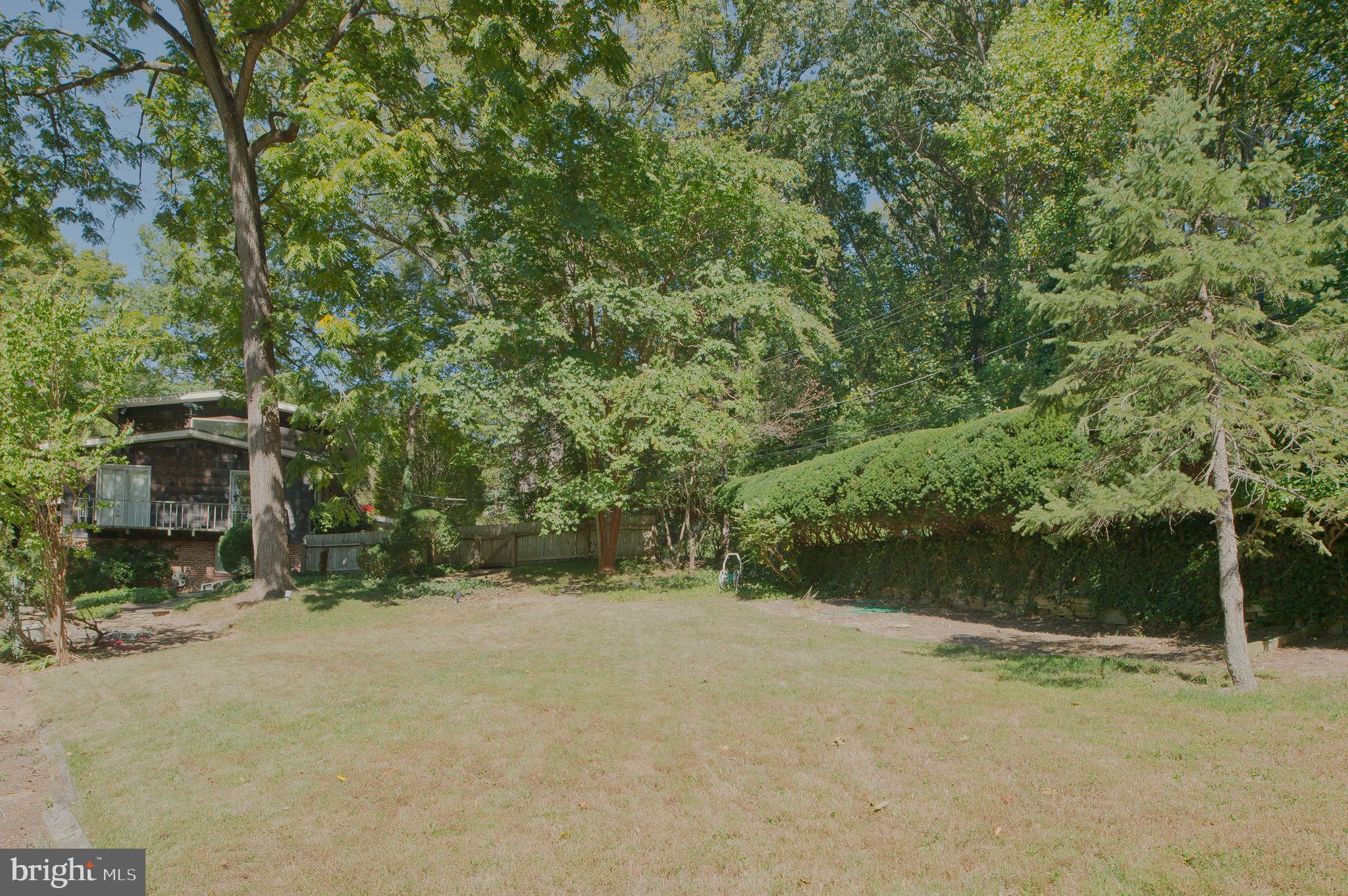 2680 Chain Bridge Road Northwest Washington, DC 20016 - Photo 5 of 12