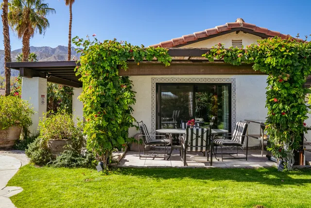 $1,125,000 | 1331 East Del Paso Way, Palm Springs, CA 92262