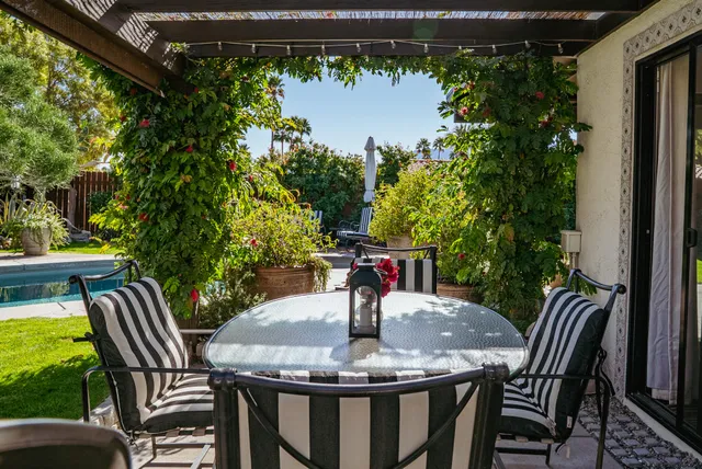 $1,125,000 | 1331 East Del Paso Way, Palm Springs, CA 92262