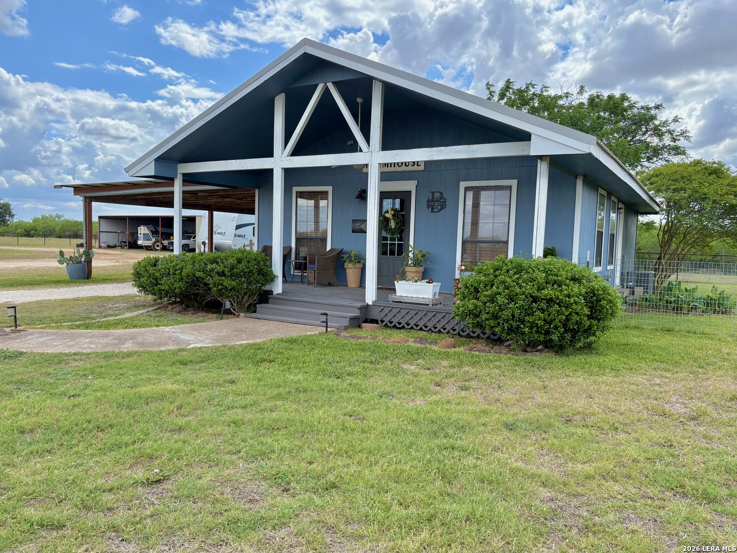 199 Old Campbell Road Seguin, TX 78155 - Photo 4 of 35