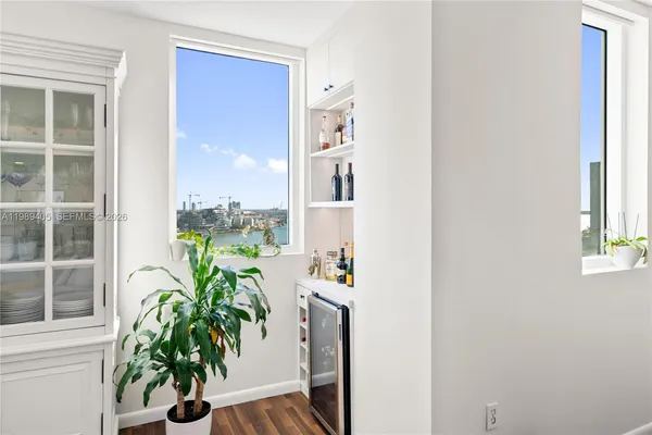 $4,300 | 244 Biscayne Boulevard, Unit 1703, Miami, FL 33132