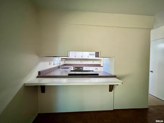 $174,500 | 611 South Terrace Drive, Carbondale, IL 62901