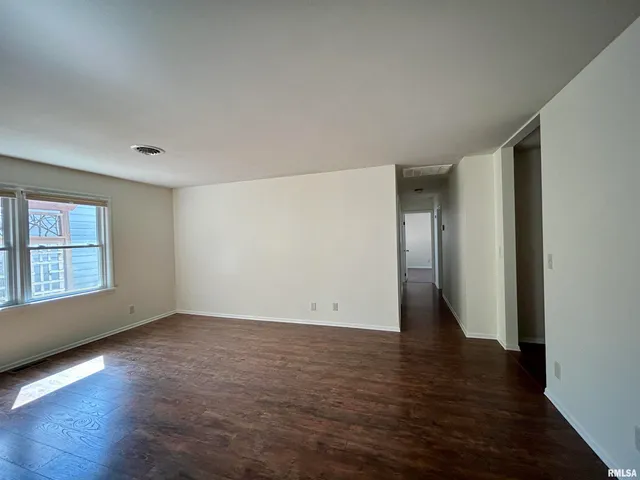 $174,500 | 611 South Terrace Drive, Carbondale, IL 62901