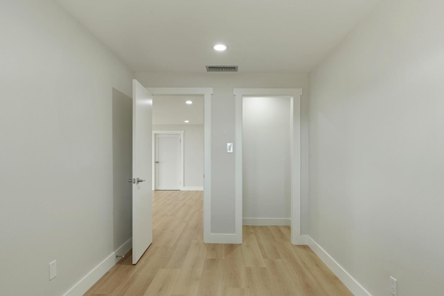 2650 West Twitchell Island Road Rio Vista, CA 94571 - Photo 51 of 60 a view of hallway with wooden floor