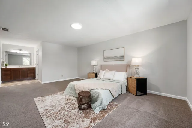 $400,000 | 7855 Indian Pointe Drive, Indianapolis, IN 46236