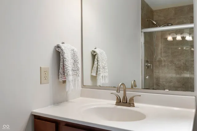 $400,000 | 7855 Indian Pointe Drive, Indianapolis, IN 46236