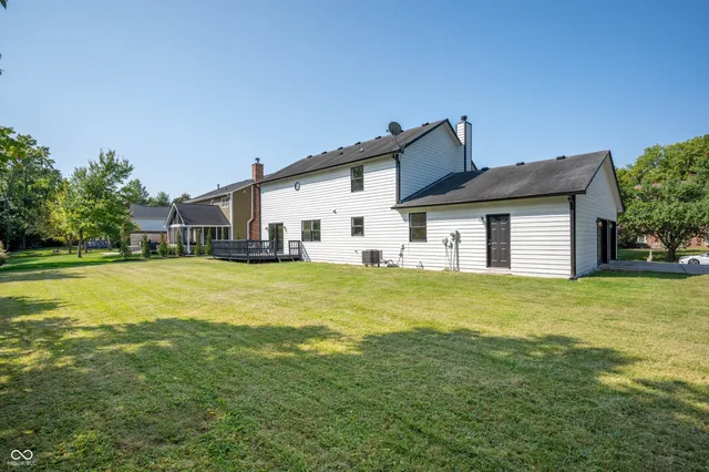 $400,000 | 7855 Indian Pointe Drive, Indianapolis, IN 46236