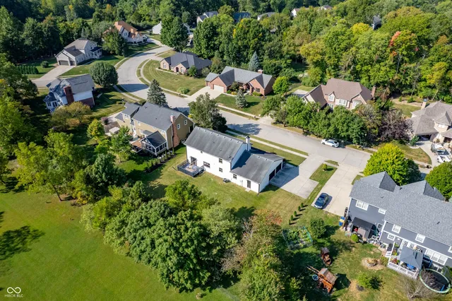 $400,000 | 7855 Indian Pointe Drive, Indianapolis, IN 46236