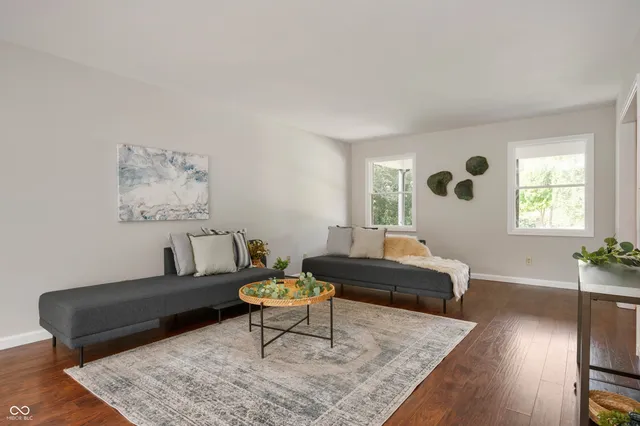 $400,000 | 7855 Indian Pointe Drive, Indianapolis, IN 46236