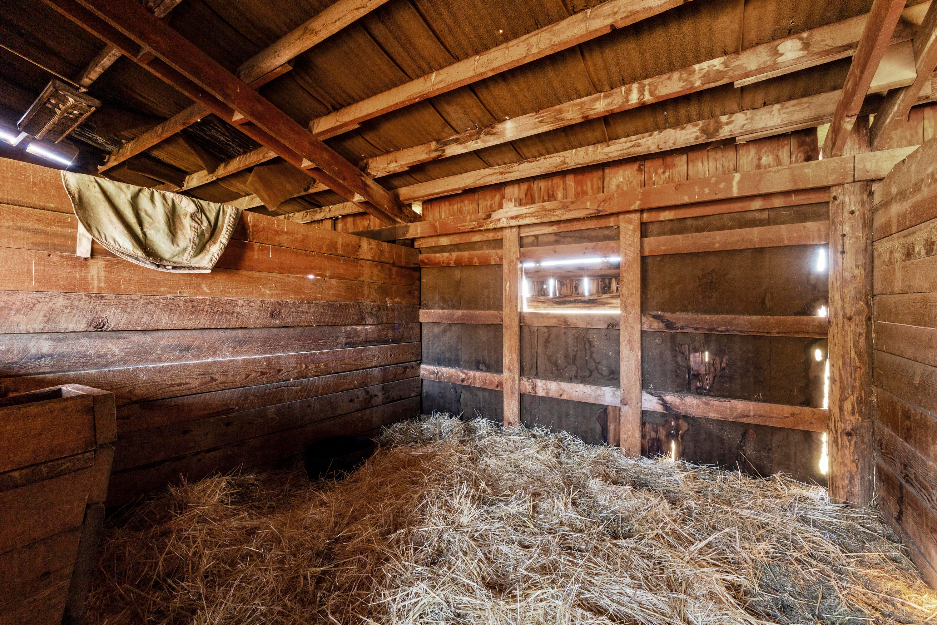 5415 Haskins Road Bonanza, OR 97623 - Photo 24 of 96 Stalls