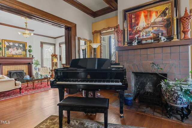 $1,350,000 | 309 West Divine Street, Dunn, NC 28334