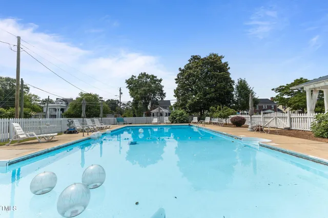 $1,350,000 | 309 West Divine Street, Dunn, NC 28334