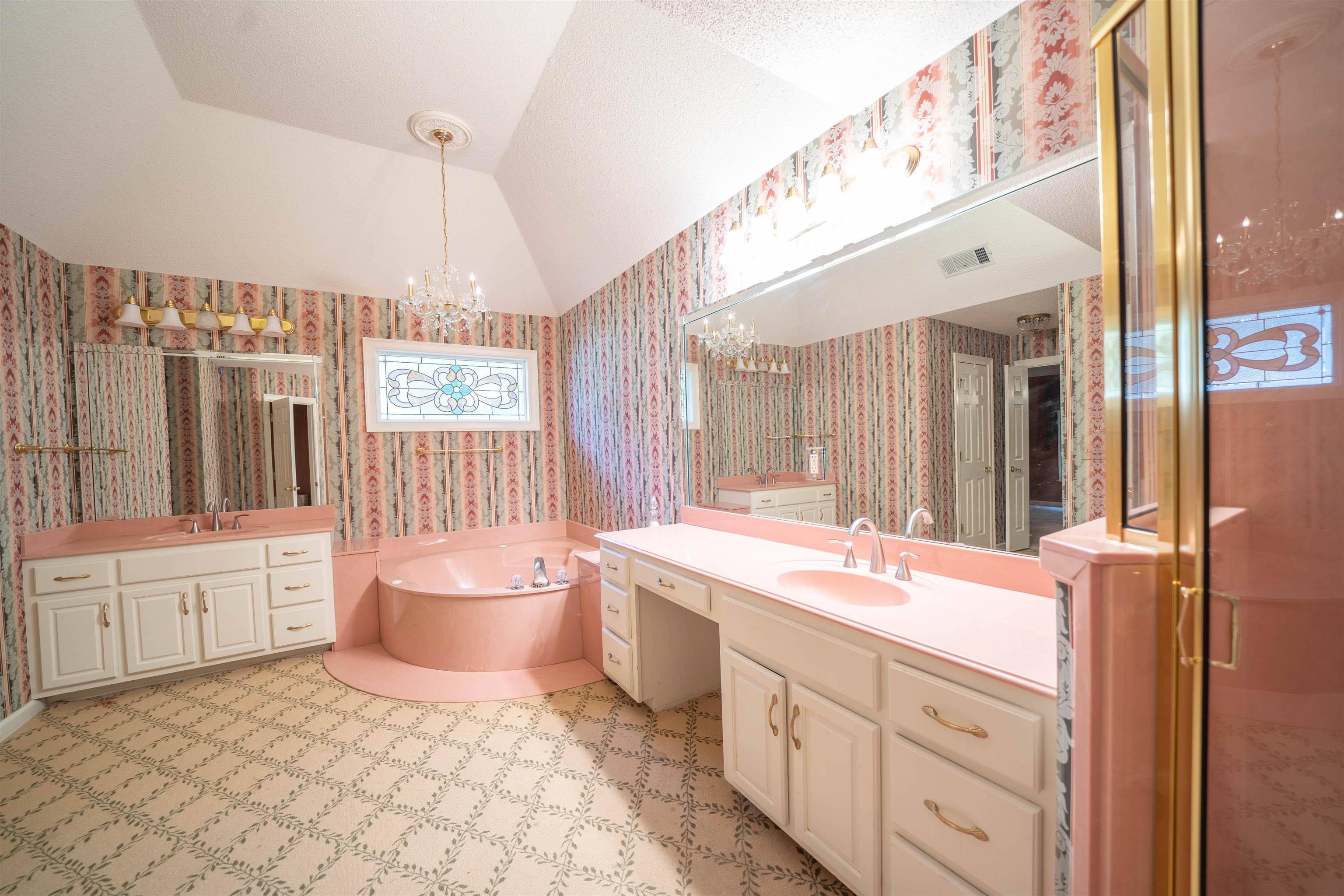 110 Fisherville Road Collierville, TN 38017 - Photo 10 of 21 a spacious bathroom with a double vanity sink mirror and bathtub