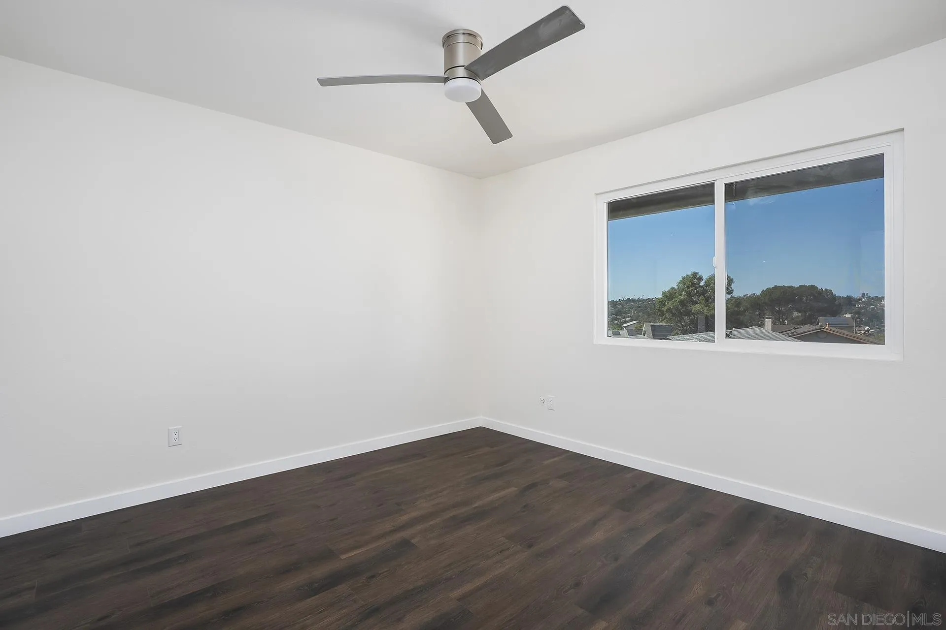 10772 Avenida Roberta Spring Valley, CA 91978 - Photo 26 of 32