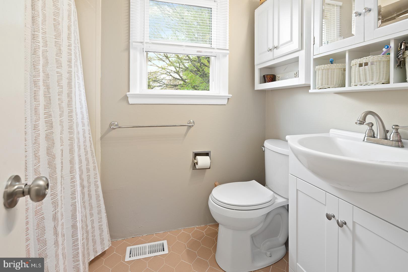106 Miry Brook Road Hamilton, NJ 08690 - Photo 16 of 24