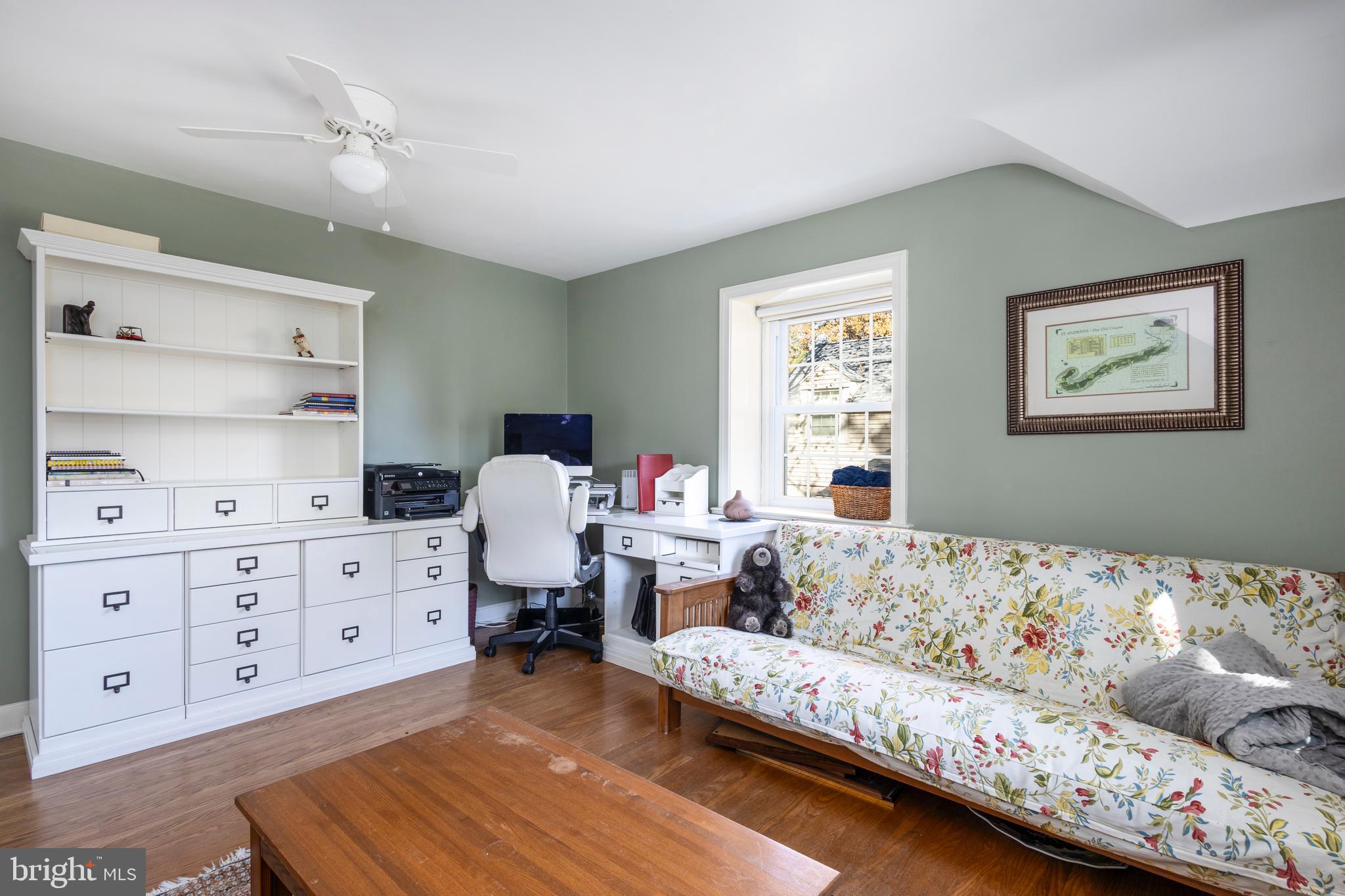 516 Beaver Road Glenside, PA 19038 - Photo 23 of 39 a bedroom with a bed and with furniture