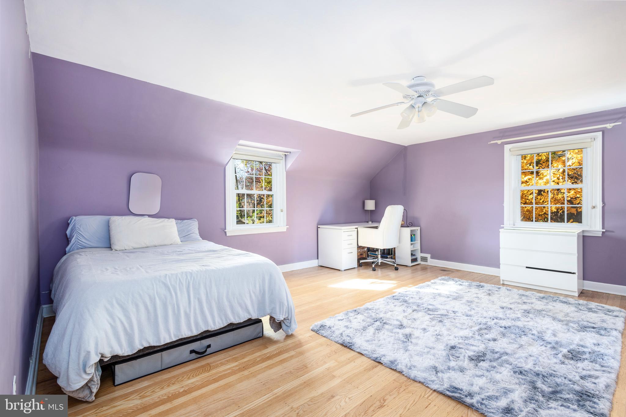 516 Beaver Road Glenside, PA 19038 - Photo 26 of 39 a bedroom with a bed and a window