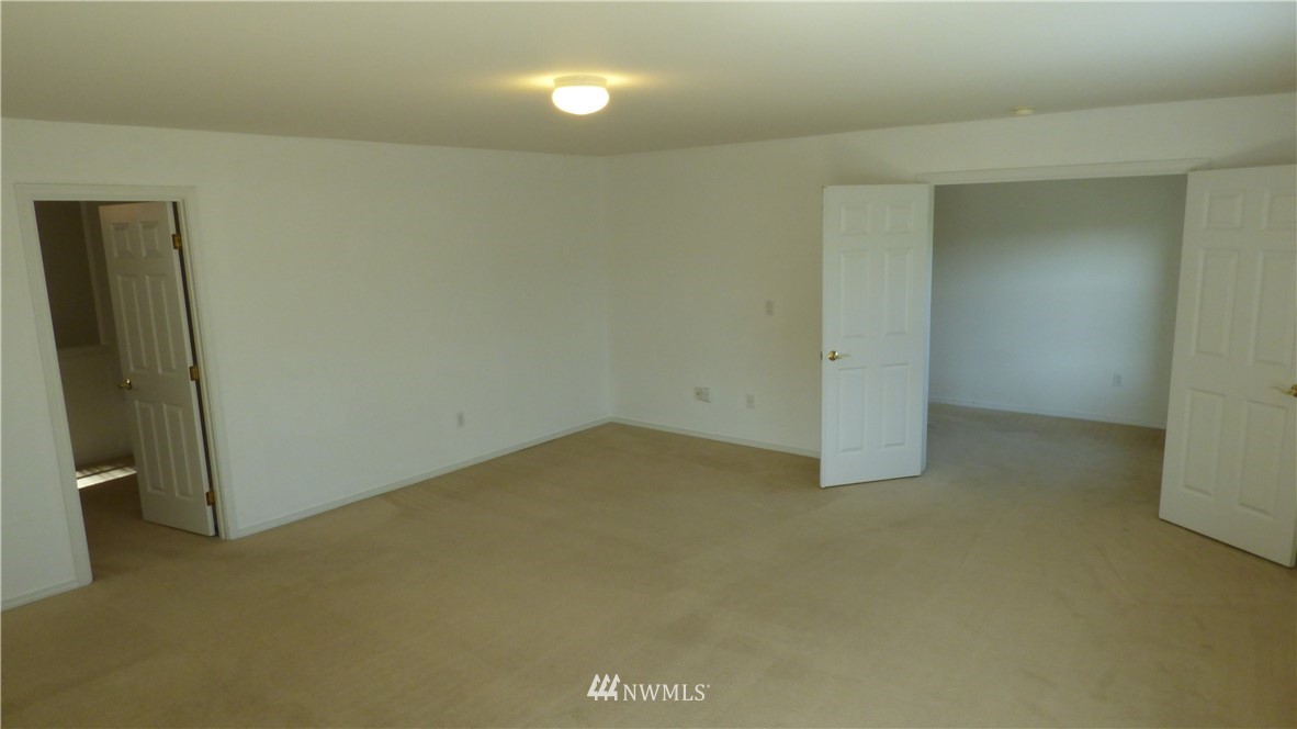 17022 Southeast 180th Place Renton, WA 98058 - Photo 14 of 25 Gallery Image 14