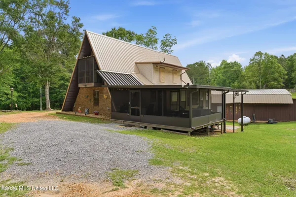 $260,000 | 38 Downs Street, Lumberton, MS 39455