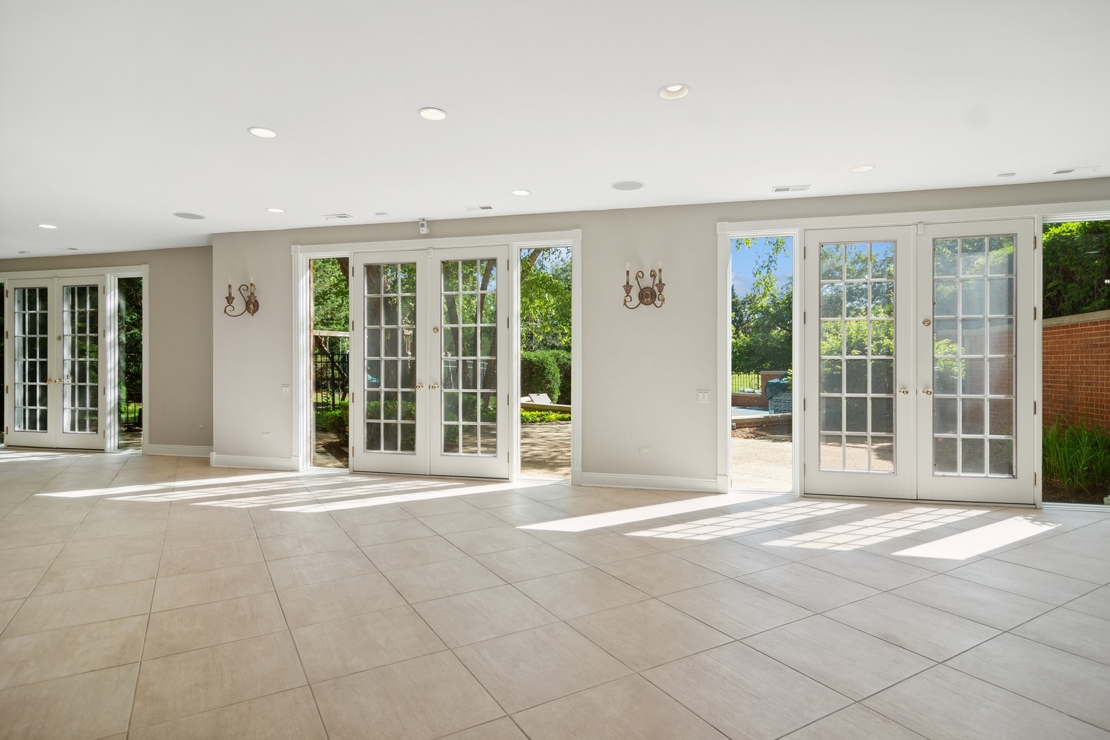 610 West Windsor Road Palatine, IL 60067 - Photo 41 of 51 a view of an empty room with a large window