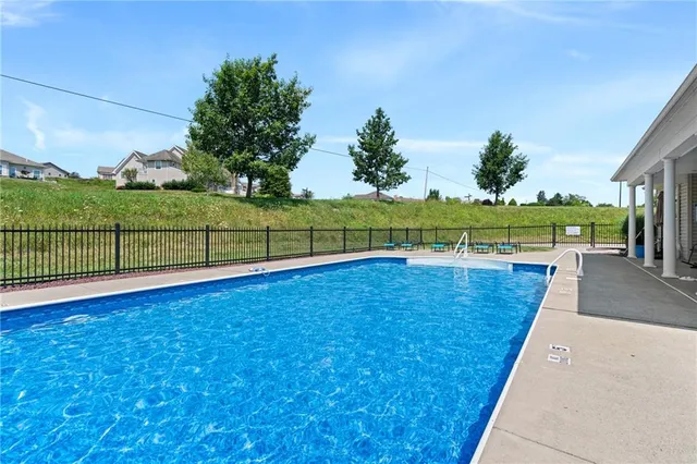a view of a tennis court