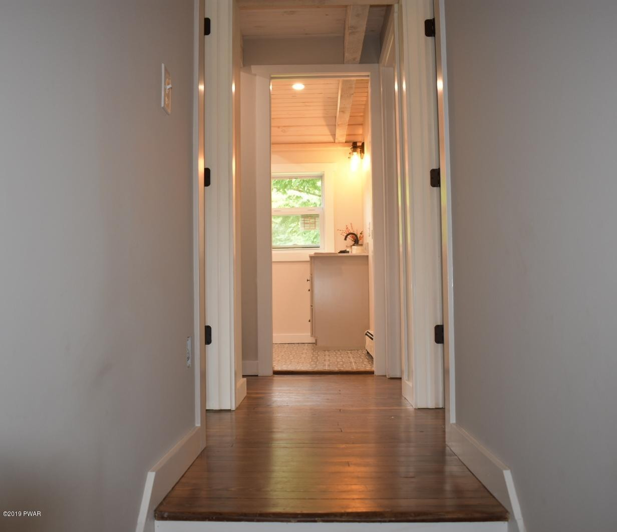 316 Racht Road Honesdale, PA 18431 - Photo 39 of 51 UPSTAIRS HALL