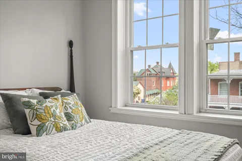 $1,550,000 | 539 South Columbus Street, Alexandria, VA 22314