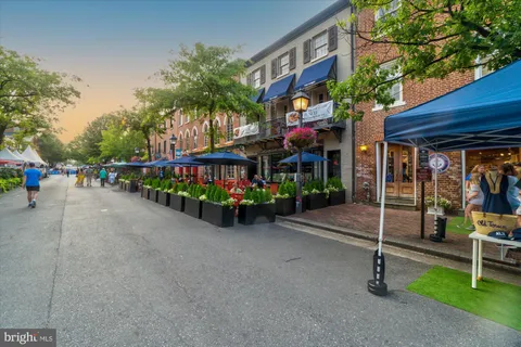 $1,490,000 | 539 South Columbus Street, Alexandria, VA 22314