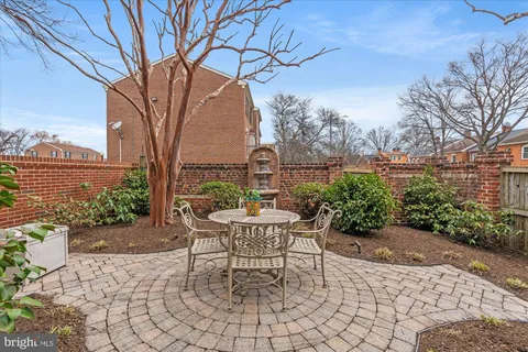 $1,550,000 | 539 South Columbus Street, Alexandria, VA 22314