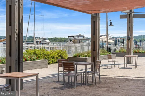 $1,550,000 | 539 South Columbus Street, Alexandria, VA 22314