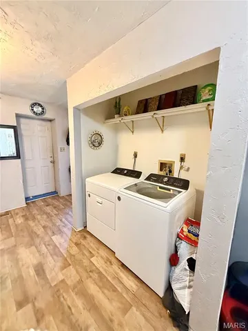 $1,095 | 402 North 1st Street, Belleville, IL 62220