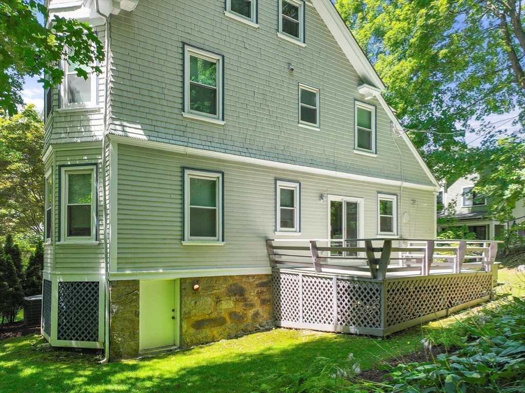 34 Chestnut Terrace Newton, MA 02459 - Photo 15 of 17