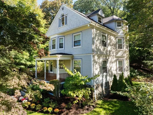 $1,800,000 | 34 Chestnut Terrace, Newton, MA 02459