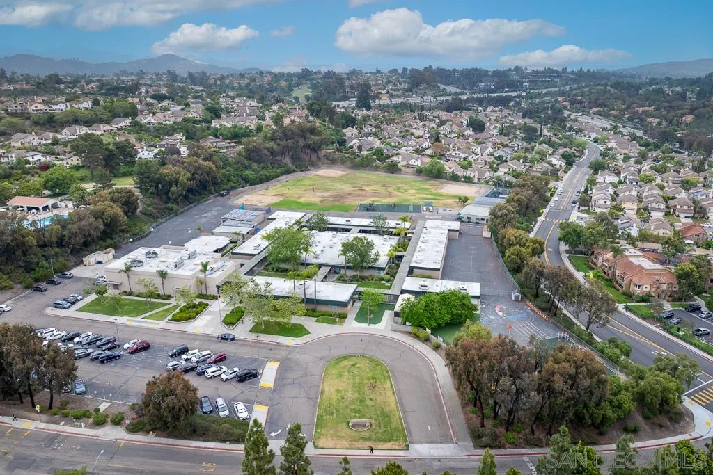 11289 Silver Buckle Way San Diego, CA 92127 - Photo 8 of 21