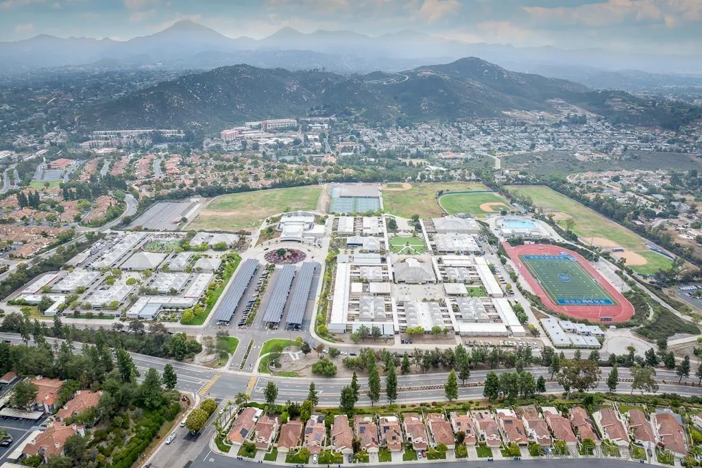 11289 Silver Buckle Way San Diego, CA 92127 - Photo 9 of 21