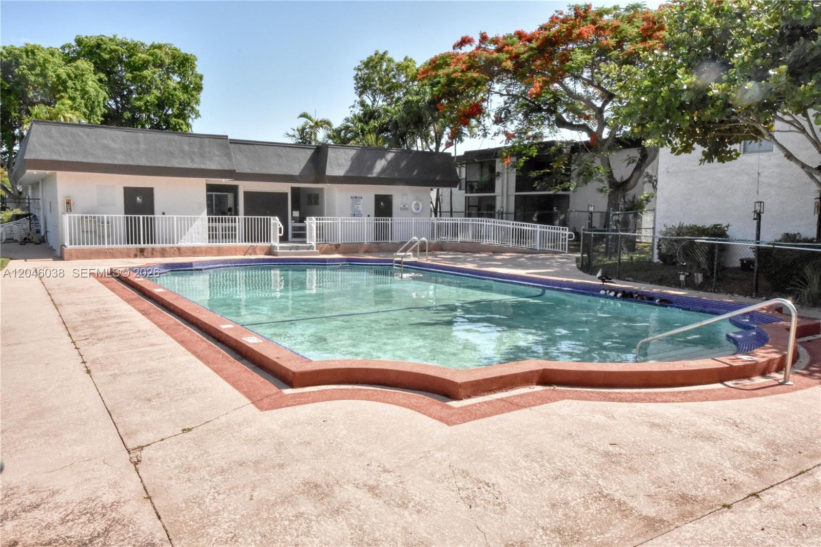 10387 North Kendall Drive, Unit R2 Miami, FL 33176 - Photo 5 of 12